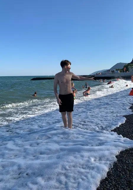 Я Artem, 26, знакомлюсь на одну ночь в Джанкое