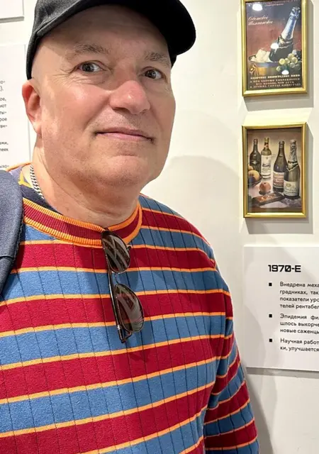 Я Сержик, 55, из Москвы, ищу знакомства без обязательств