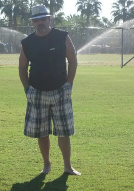 Василий из Стерлитамака, мне 60, познакомлюсь для открытые отношения