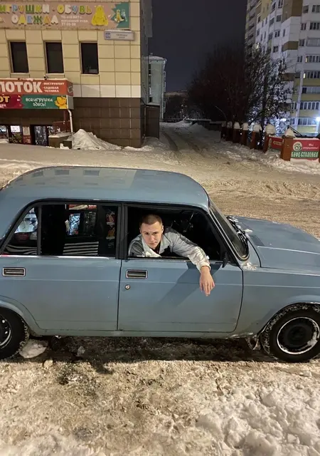 Я Владимир, 21, знакомлюсь для дружбы в Кирово-Чепецке