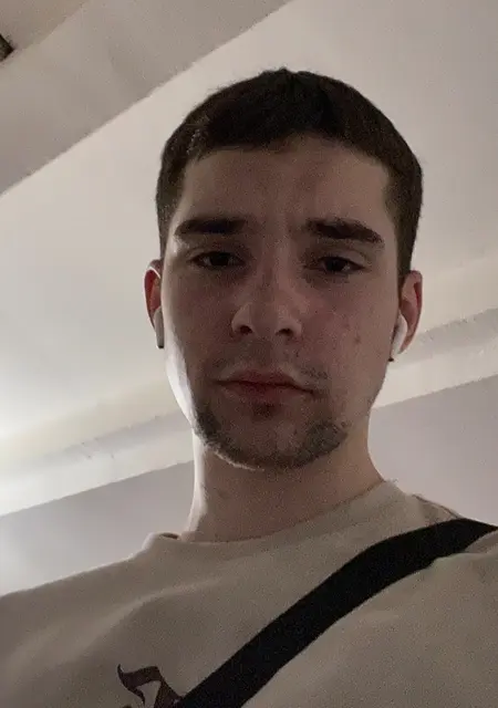 Павел из Тобольска, ищу на сайте знакомства без обязательств