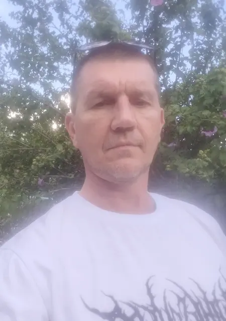 Роман из Керчи, мне 49, познакомлюсь без обязательств