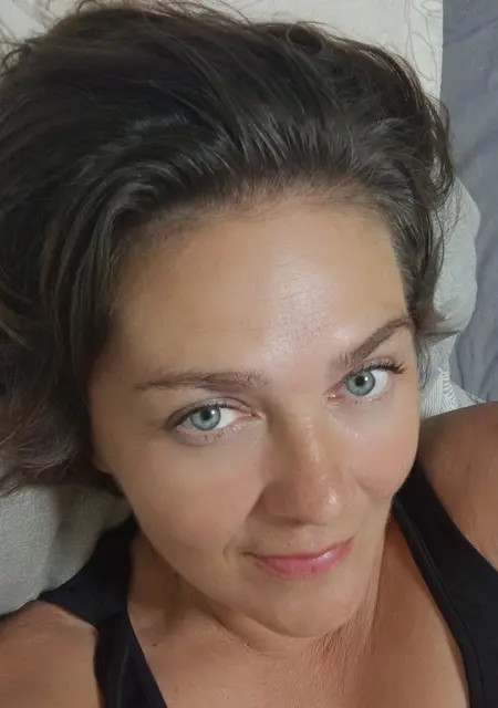 Я Елена, 47, из Омска, ищу знакомства без обязательств