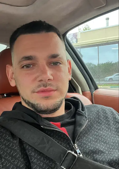 Я Владимр, 29, из Нижнего Новгорода, ищу знакомство для вирта