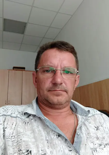 Я Илья, 48, знакомлюсь на одну ночь в Самаре