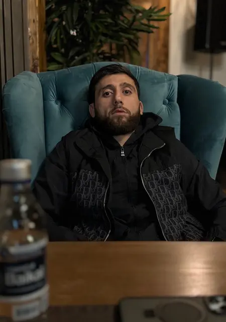 Артур из Минеральных Вод, ищу на сайте знакомства на одну ночь