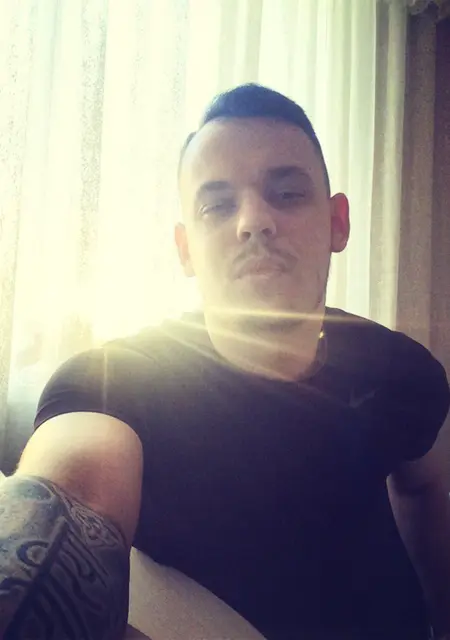 Я Андрей, 31, из Конакова, ищу знакомство для дружбы