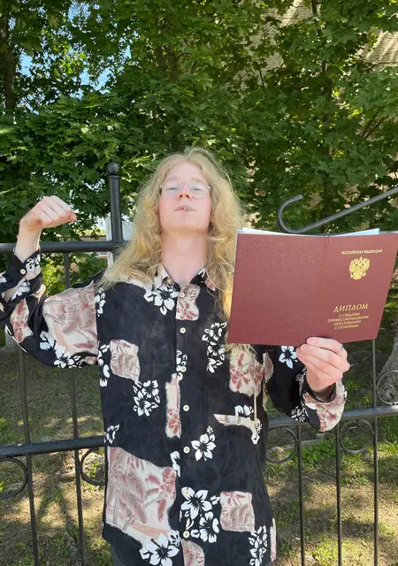 Сашка из Электростали, мне 20, познакомлюсь без обязательств