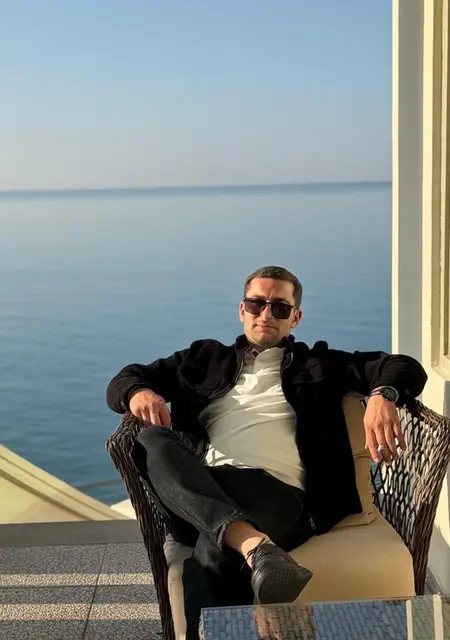 Алик из Сочи, ищу на сайте знакомства на одну ночь