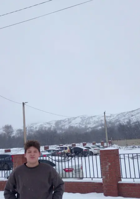 Я Сергей, 20, из Оренбурга, ищу знакомство для общения