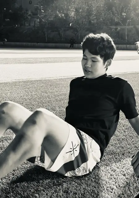 Я Abu-Bakr, 19, из Кирова, ищу знакомства без обязательств