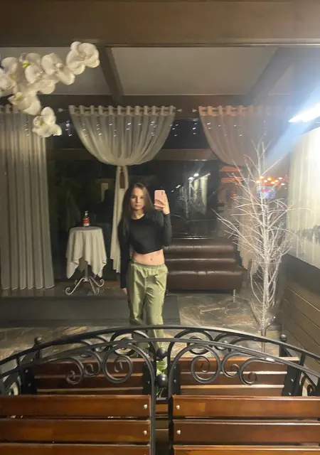 Аня из Белгорода, ищу на сайте вирта