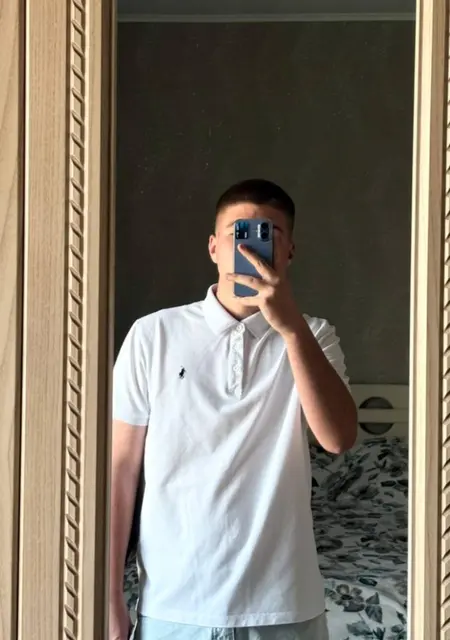 Михаил из Санкт-Петербурга, мне 20, познакомлюсь без обязательств