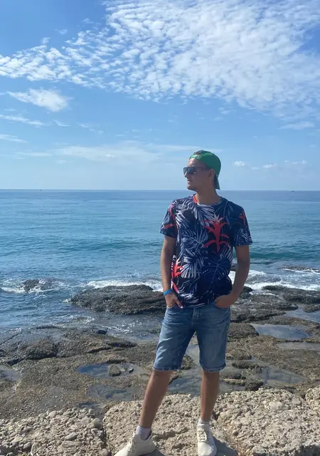 Дмитрий из Тюмени, ищу на сайте приятное времяпровождение