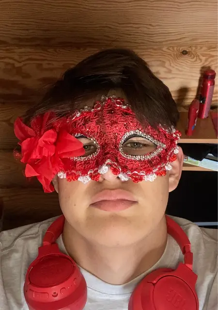 Я Илья, 18, знакомлюсь без обязательств в Барнауле