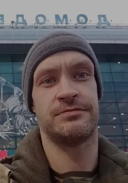 Я Artem, 35, из Оренбурга, ищу знакомства на одну ночь