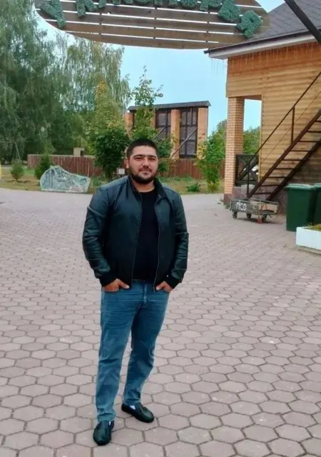 Я Расул, 33, знакомлюсь на одну ночь в Санкт-Петербурге