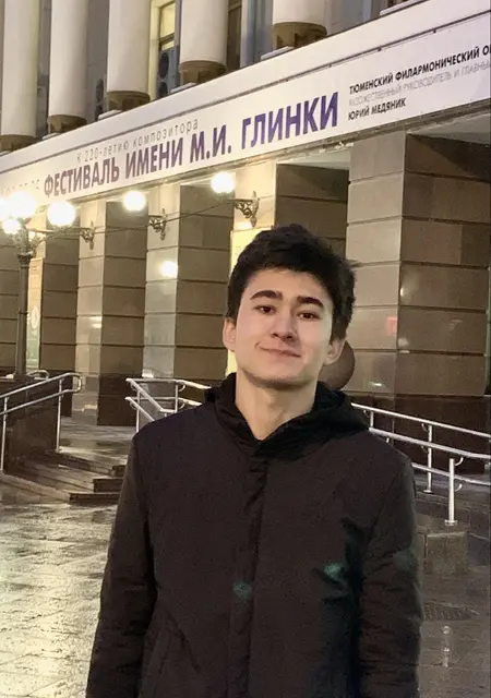 Тимур из Костромы, мне 20, познакомлюсь для вирта