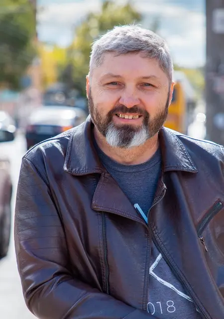 Я Стас, 56, из Ижевска, ищу знакомства на одну ночь