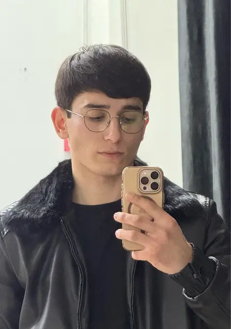 Аюб из Моздока, ищу на сайте постоянные отношения