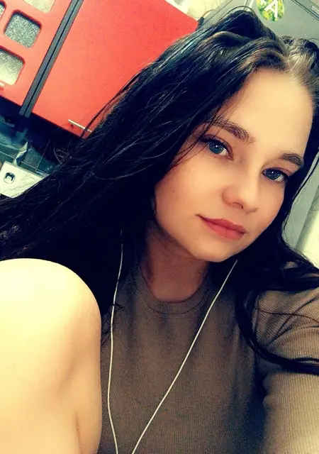 Алена из Нижневартовска, ищу на сайте знакомства без обязательств