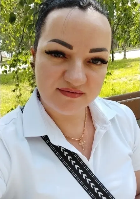 Я Елена, 42, из Екатеринбурга, ищу знакомства на одну ночь