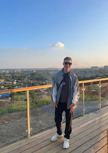 Тимофей из Ачинска, мне 25, познакомлюсь для приятного времяпровождения