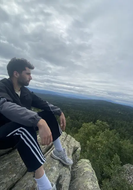 Тигран из Зимы, ищу на сайте знакомства на одну ночь