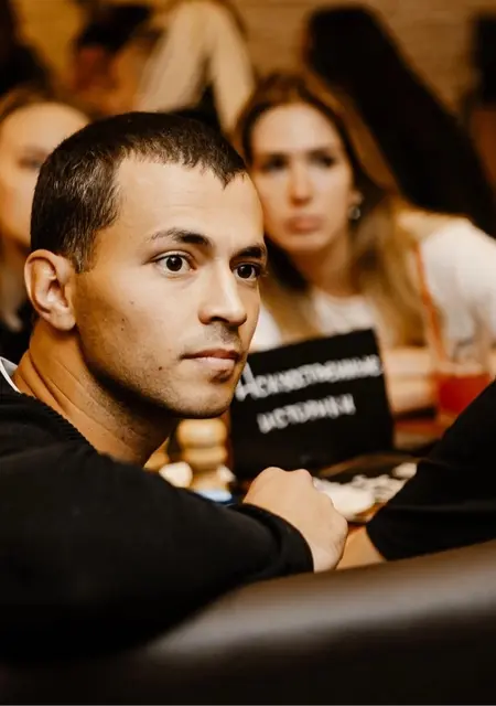 Я Руслан, 26, знакомлюсь для общения в Вологде