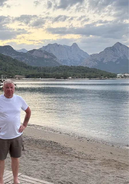 Александр из Елабуги, мне 66, познакомлюсь без обязательств
