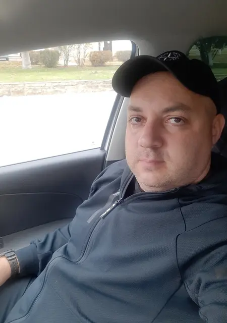P Art Y из Краснодара, мне 43, познакомлюсь на одну ночь