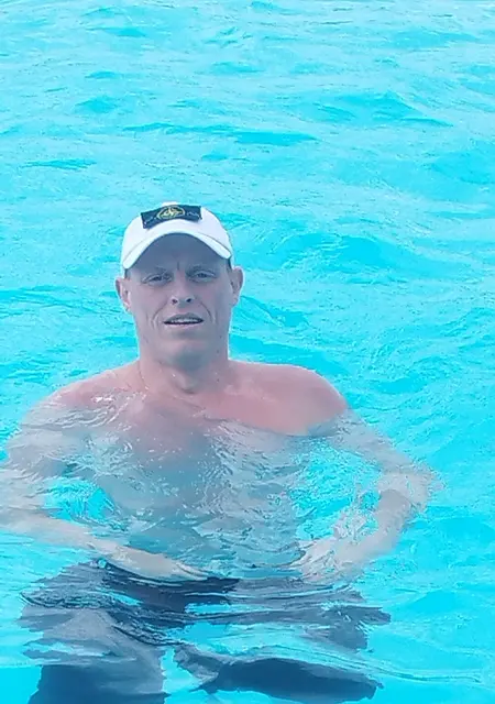 Александр из Алексина, ищу на сайте приятное времяпровождение