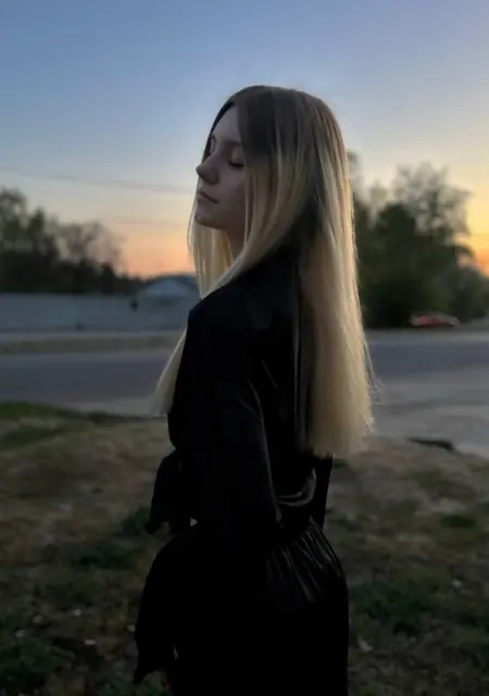 Кристина из Воронежа, мне 19, познакомлюсь для вирта