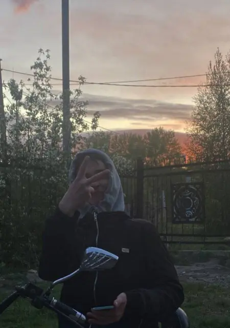 Артем из Ельни, ищу на сайте постоянные отношения
