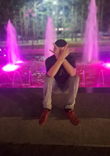 Rus из Комсомольска-на-Амуре, мне 18, познакомлюсь на одну ночь