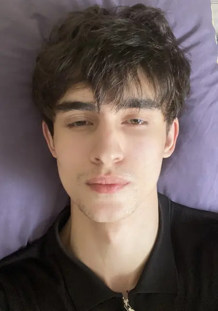 Adam из Моздока, ищу на сайте знакомства на одну ночь