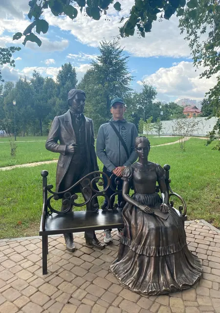 Максим из Ливен, ищу на сайте знакомства без обязательств