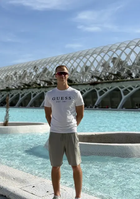 Bogdan de Valencia, busco en el sitio lío de una noche