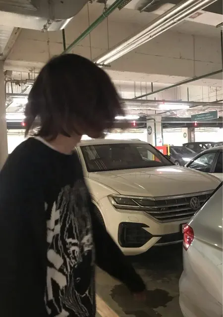 Антон из Новоуральска, мне 20, познакомлюсь для вирта