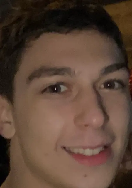 Я Тимур, 18, знакомлюсь без обязательств в Туапсе