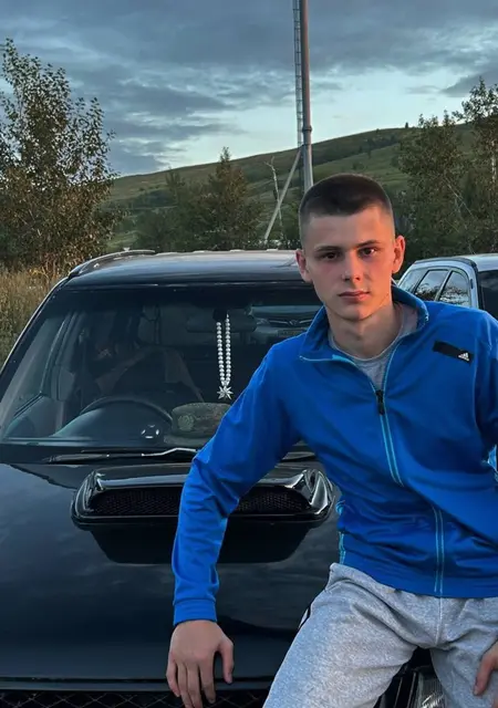 Я Никита, 23, из Москвы, ищу знакомство для совместных путешествий