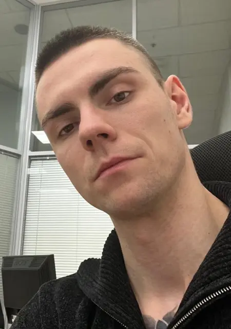 Я Евгений, 27, знакомлюсь без обязательств в Санкт-Петербурге