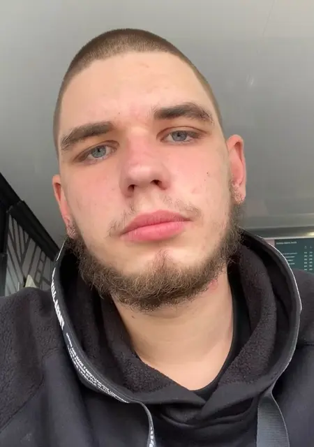 Максим из Волгограда, ищу на сайте дружбу