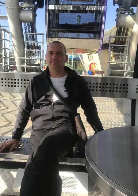 Я Roman, 41, из Саратова, ищу знакомство для приятного времяпровождения