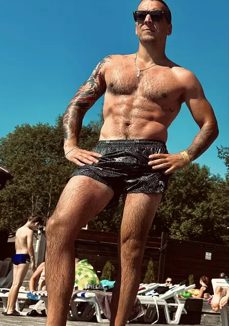 Илья из Смоленска, ищу на сайте знакомства на одну ночь