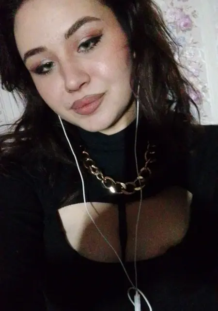 Любовь из Серпухова, мне 21, познакомлюсь на одну ночь