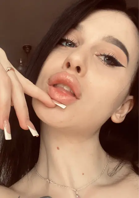 Kitty из Ростова-на-Дону, мне 19, познакомлюсь для общения