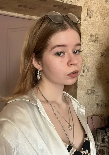 Я Анастасия, 19, из Костромы, ищу знакомства без обязательств