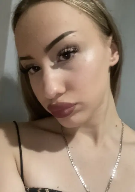 Алина из Москвы, мне 26, познакомлюсь без обязательств