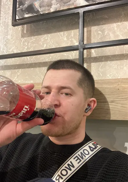 Артем из Астрахани, мне 32, познакомлюсь для приятного времяпровождения